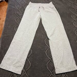 Nike Heather Gray Women’s Sportswear Pants Straight Leg Size Small (4-6)